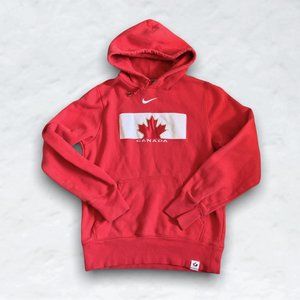 NIKE Canada Embroidered Center Swoosh Pullover Hoodie